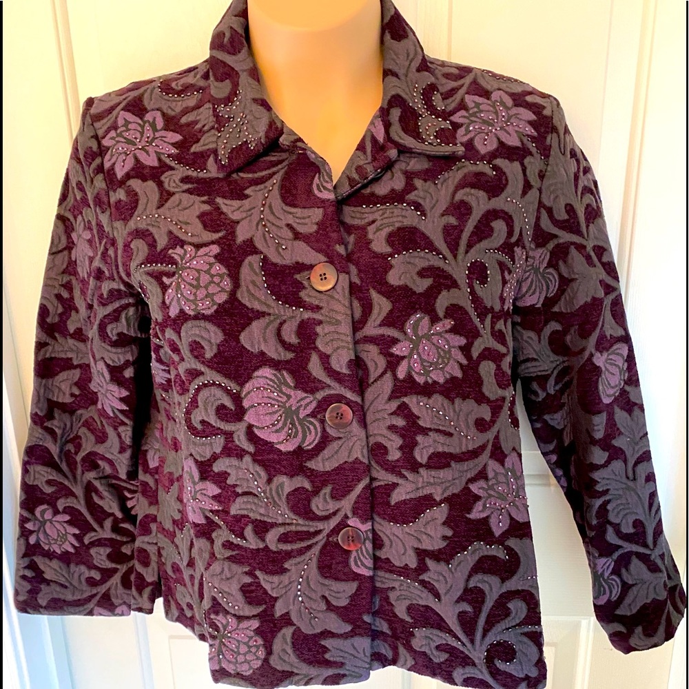 Classic Coldwater Creek blazer w/ hand sewn beads